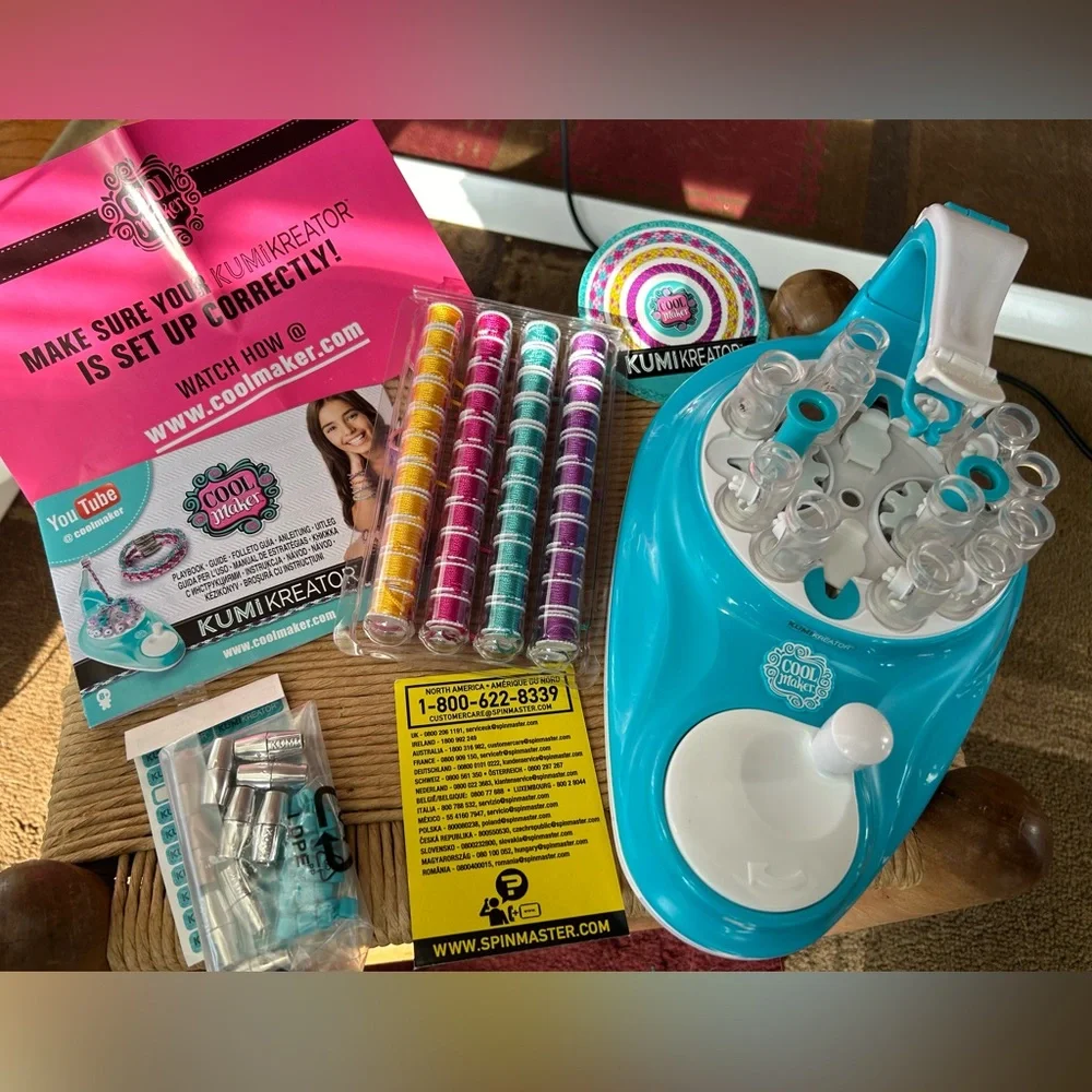 Cool Maker Kumi Creator Breakthrough Bracelet Maker. Never Used. Has all parts. - Picture 8 of 11